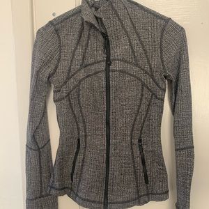 LULULEMON define jacket. Size 4.